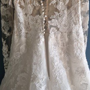 Used wedding dress